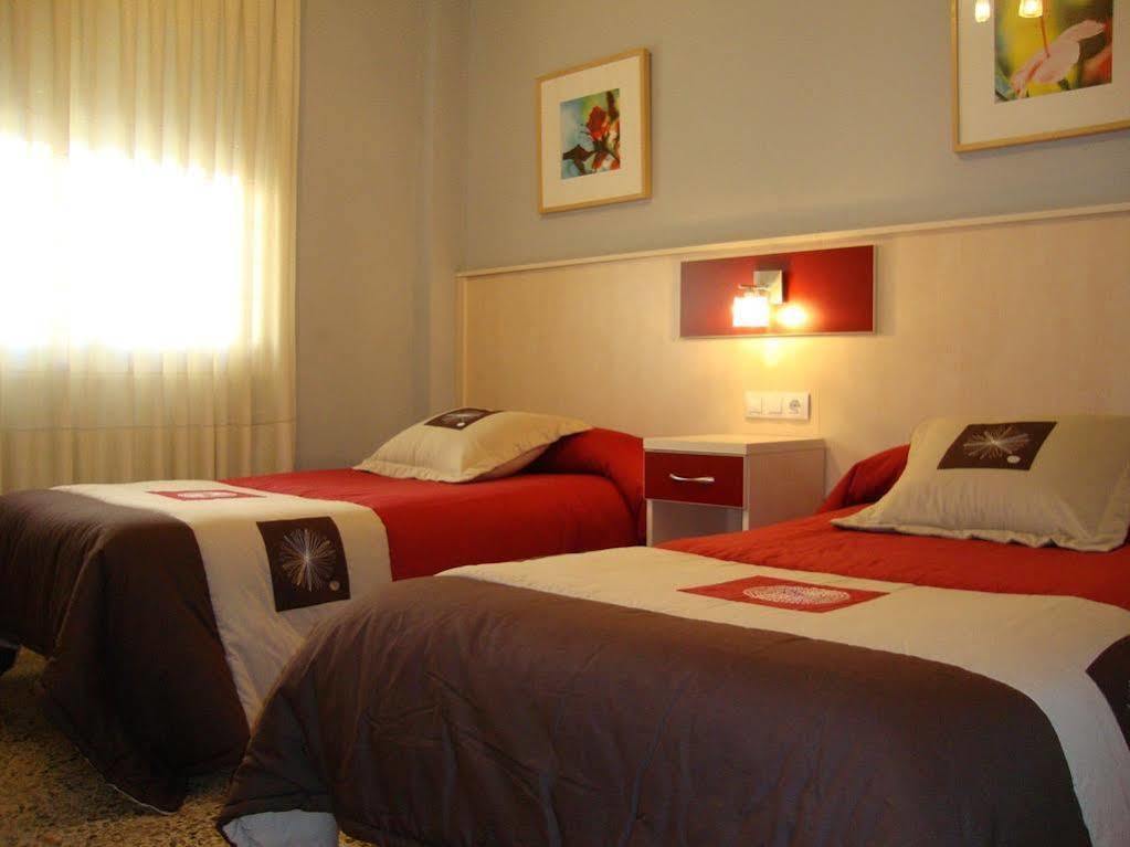 Hostal Badalona Zewnętrze zdjęcie